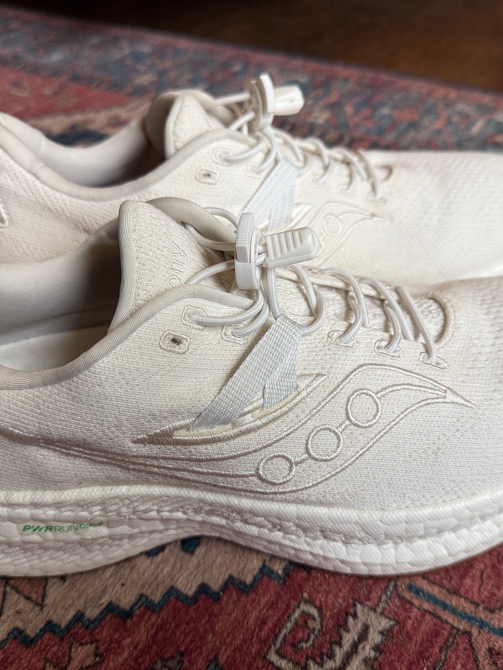 Saucony White Running shoes with Lock Laces slip-on system
